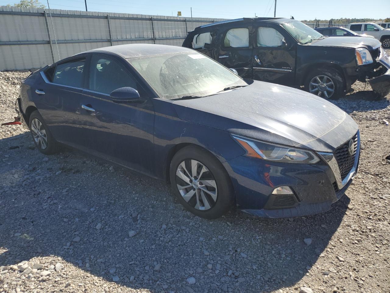 2019 Nissan Altima - Image 4