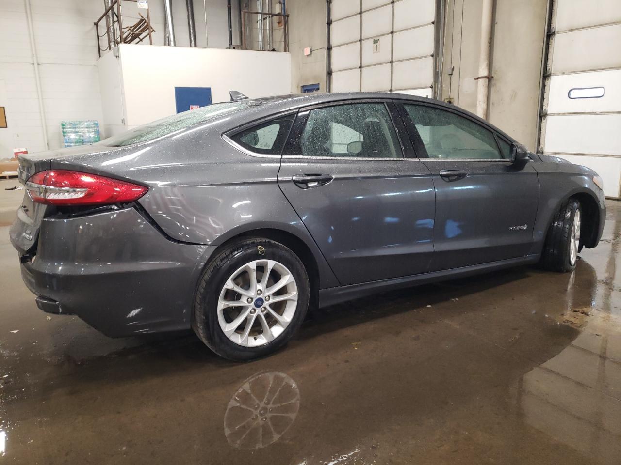 2019 Ford Fusion - Image 3