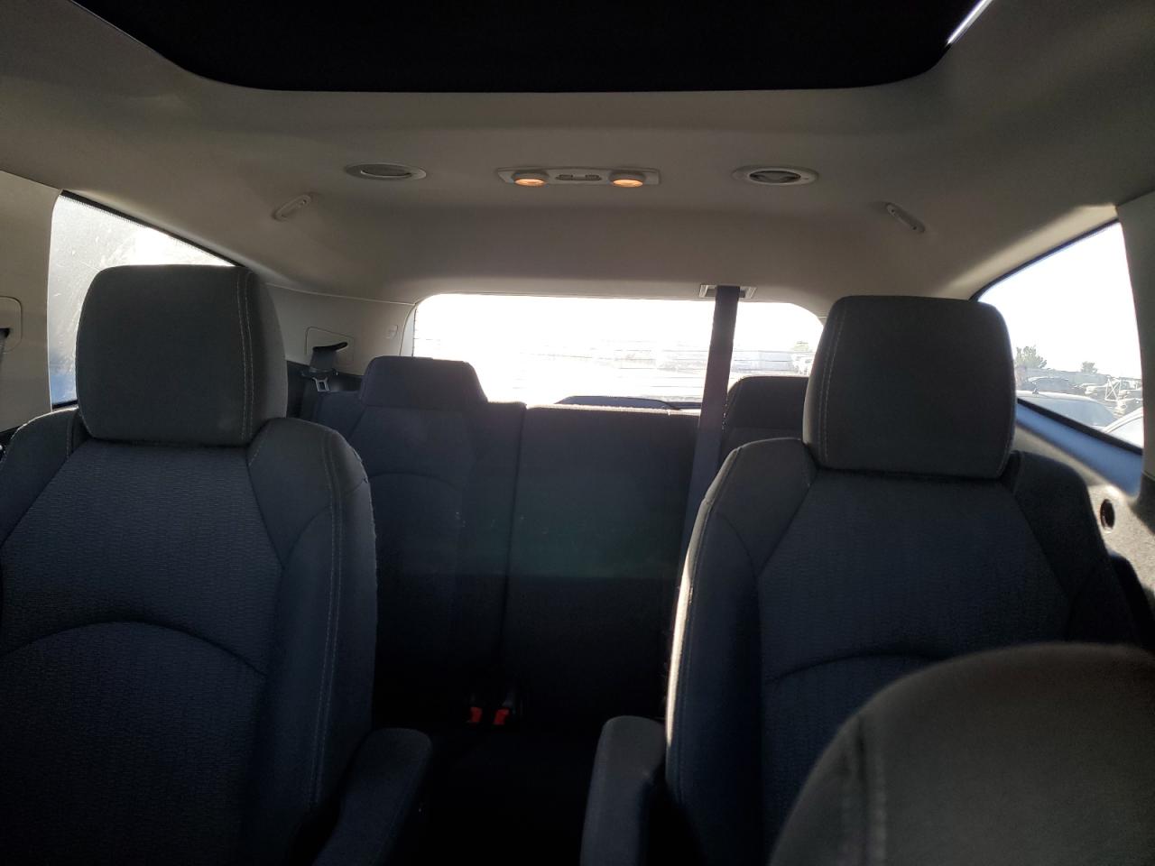 2016 Chevrolet Traverse - Image 10