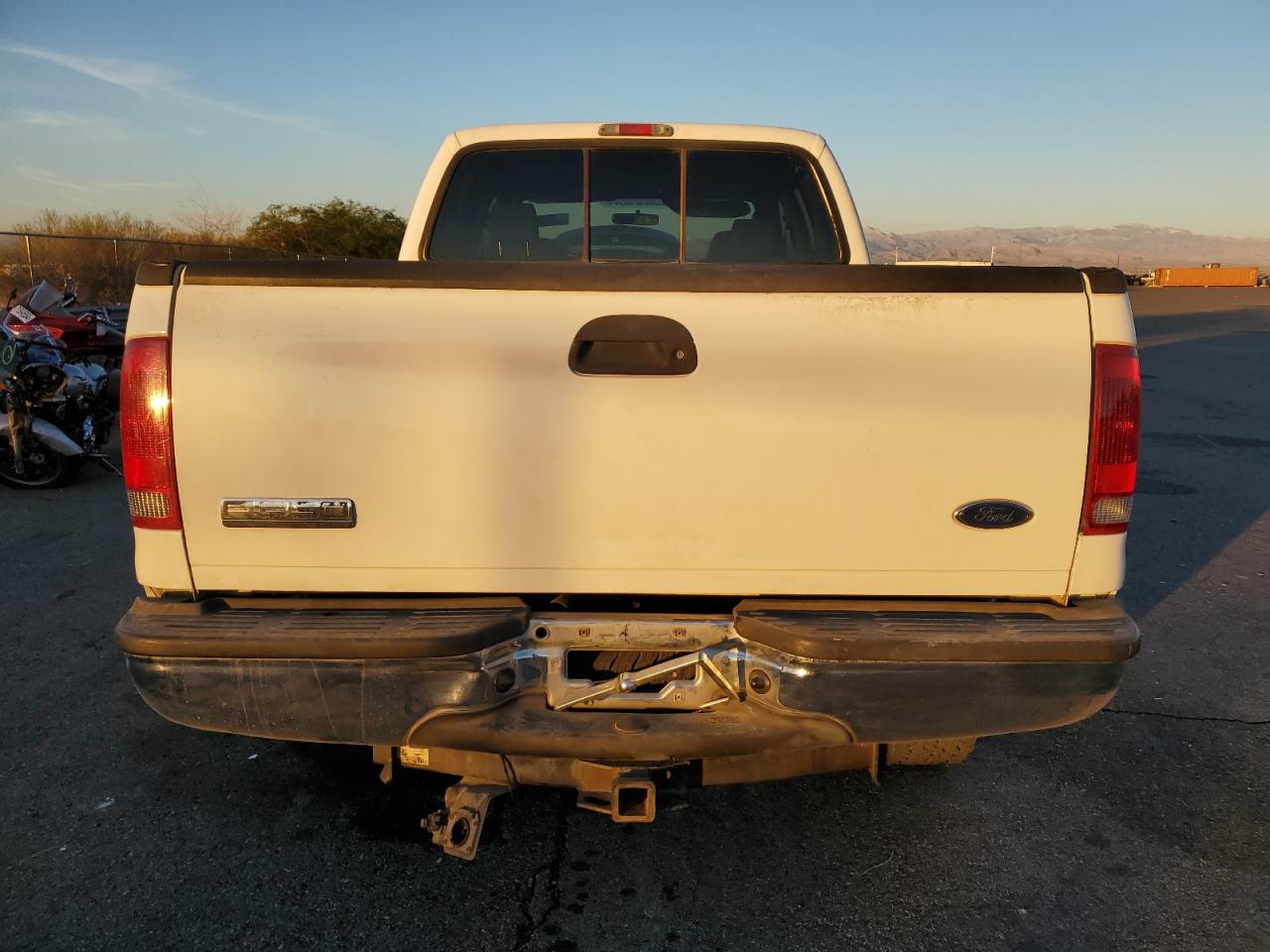 2005 Ford F350 Srw Super Duty VIN: 1FTWW31P55EA90536 Lot: 77168404