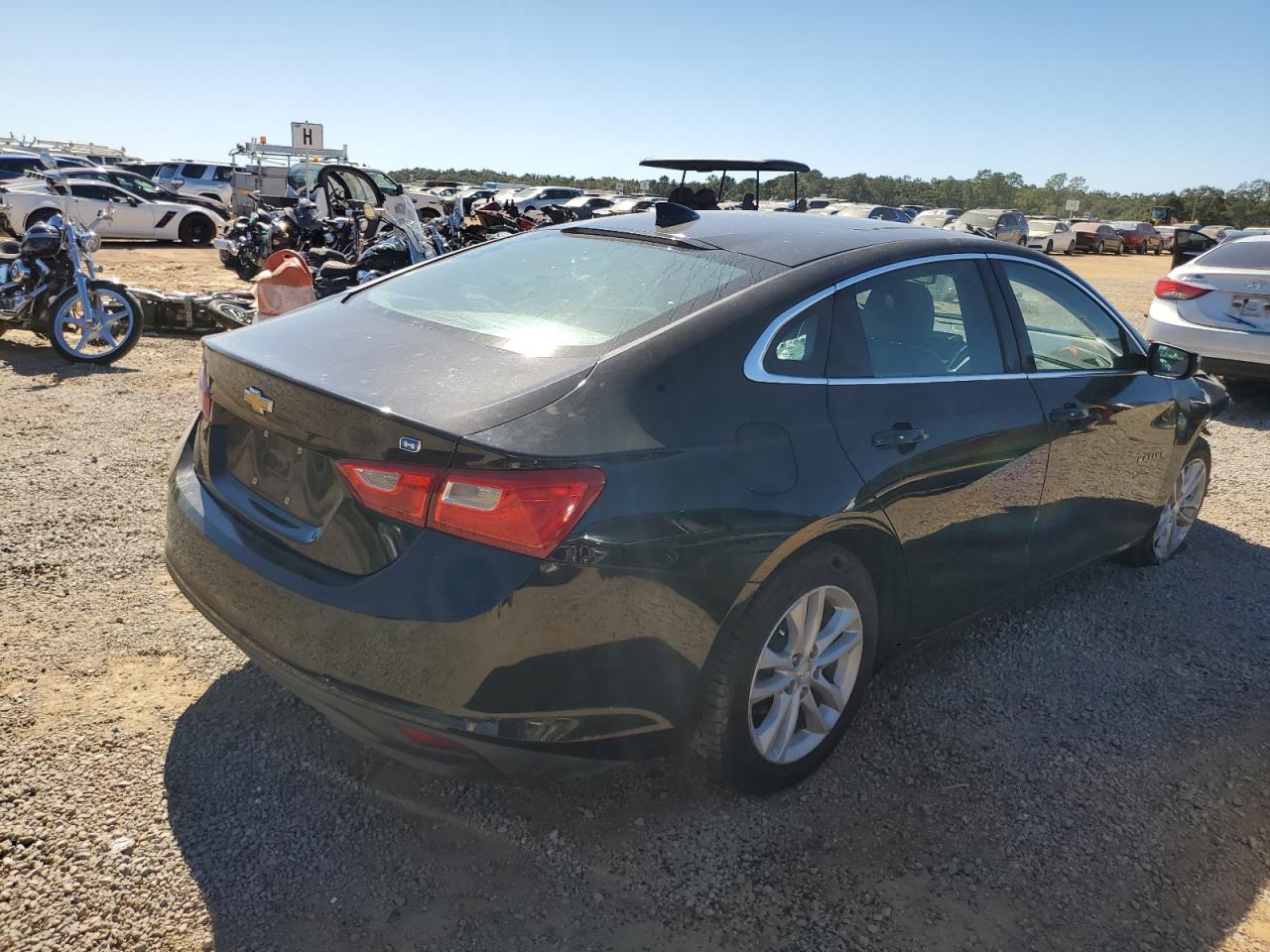 2017 Chevrolet Malibu - Image 3