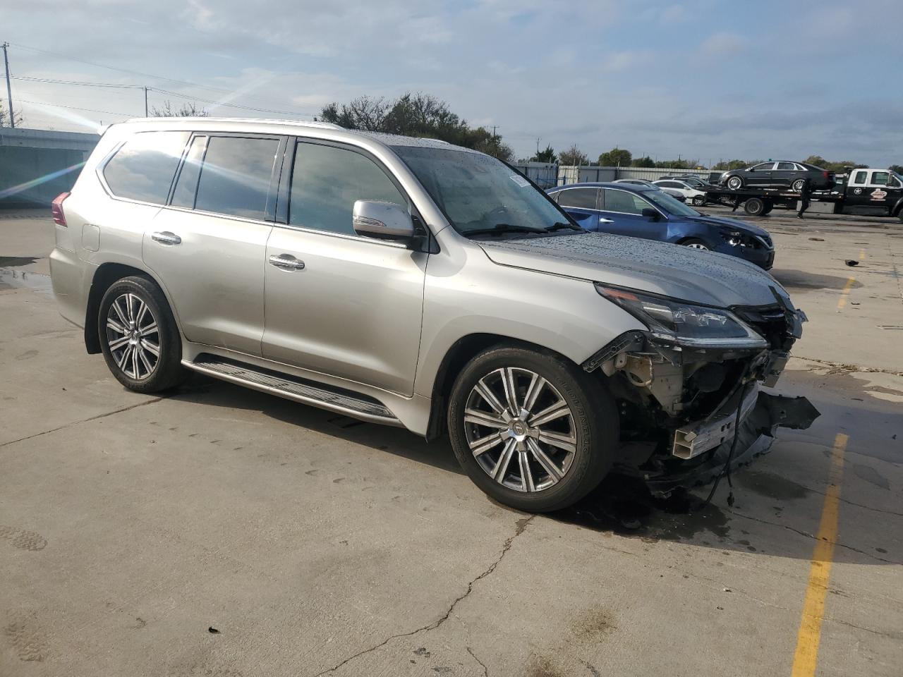 VIN JTJHY7AX7G4203967 2016 LEXUS LX570 no.4