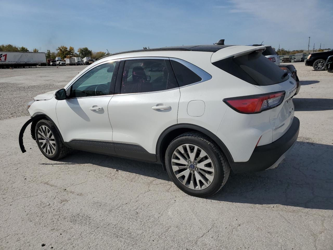 2022 Ford Escape - Image 2