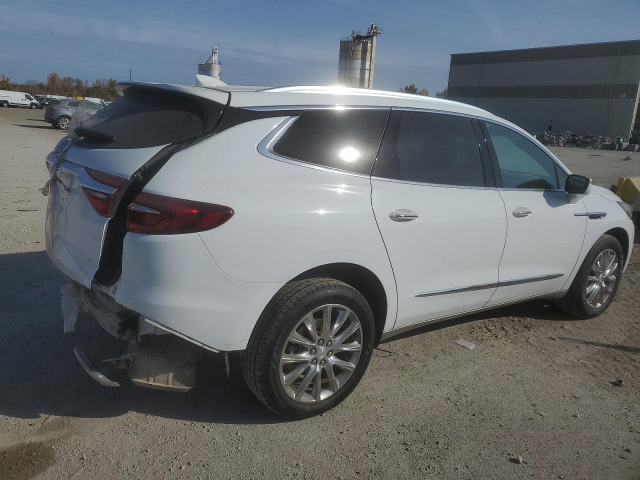 2021 Buick Enclave - Image 3