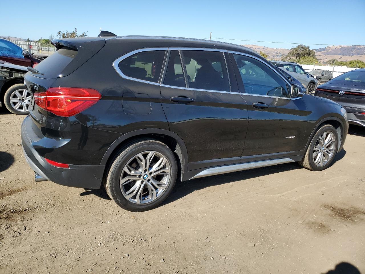 WBXHT3Z30H4A55163 2017 BMW X1 xDrive28I