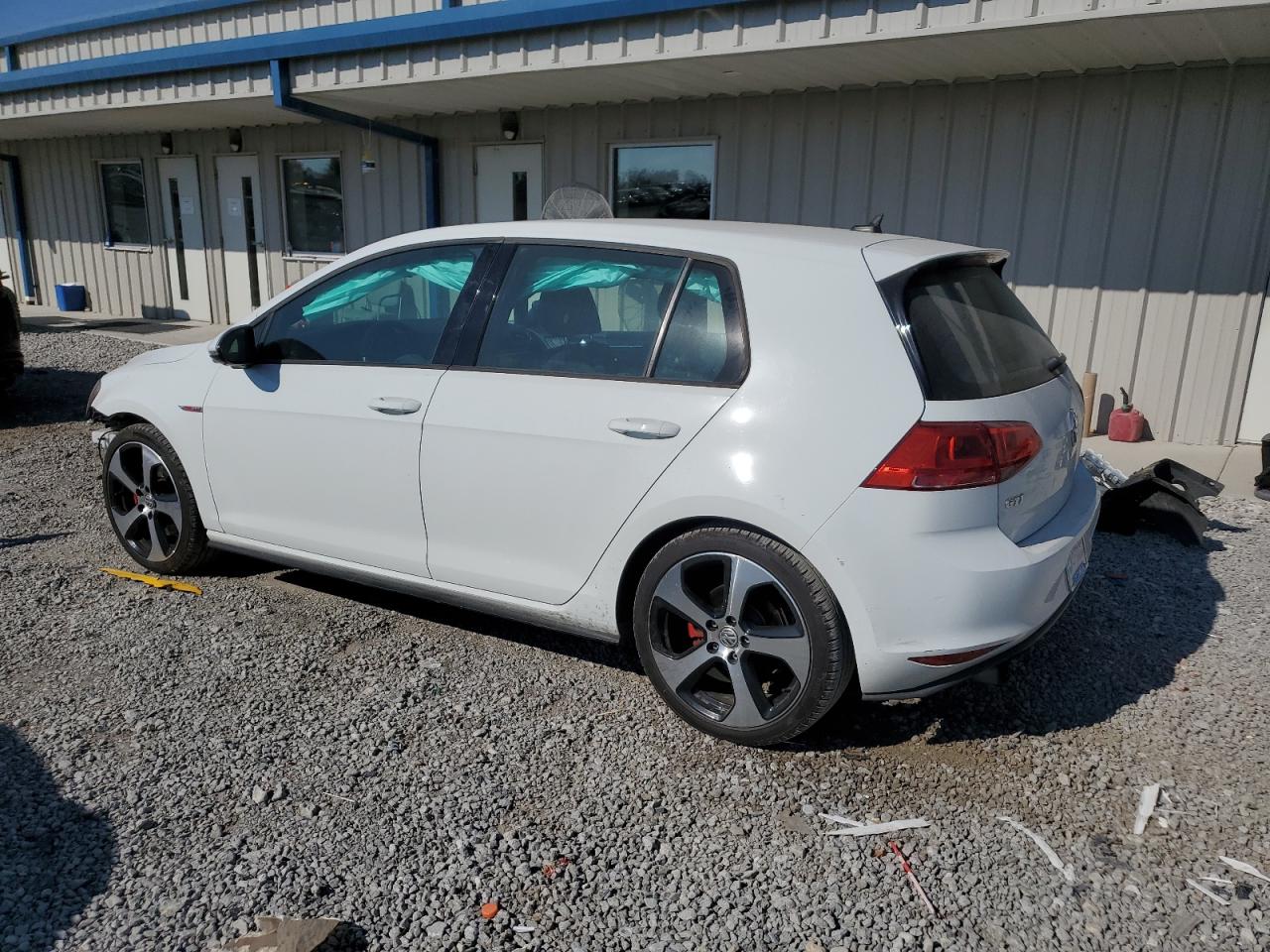 2017 Volkswagen GTI - Image 2