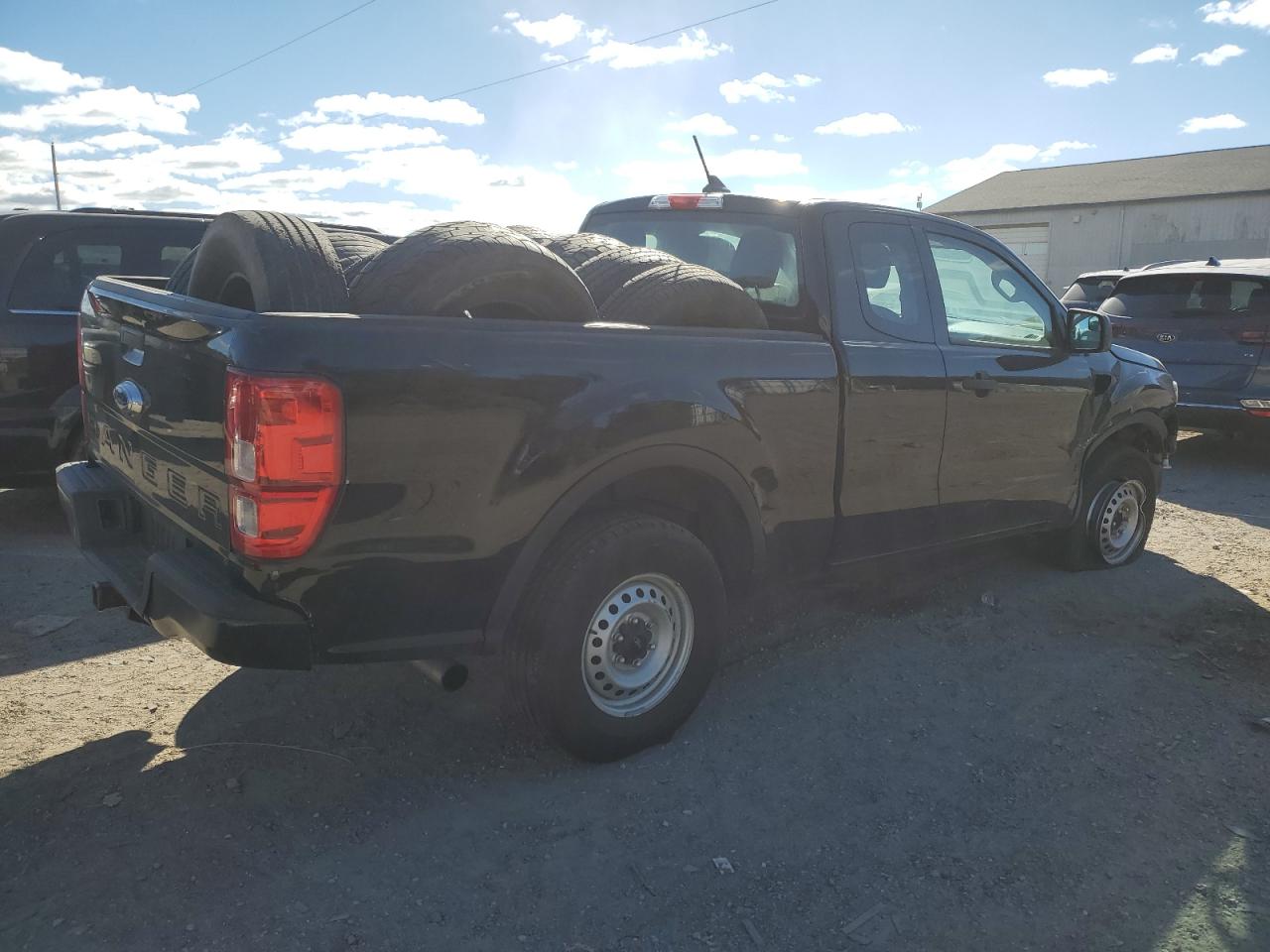 VIN 1FTER1EH6NLD30201 2022 FORD RANGER no.3