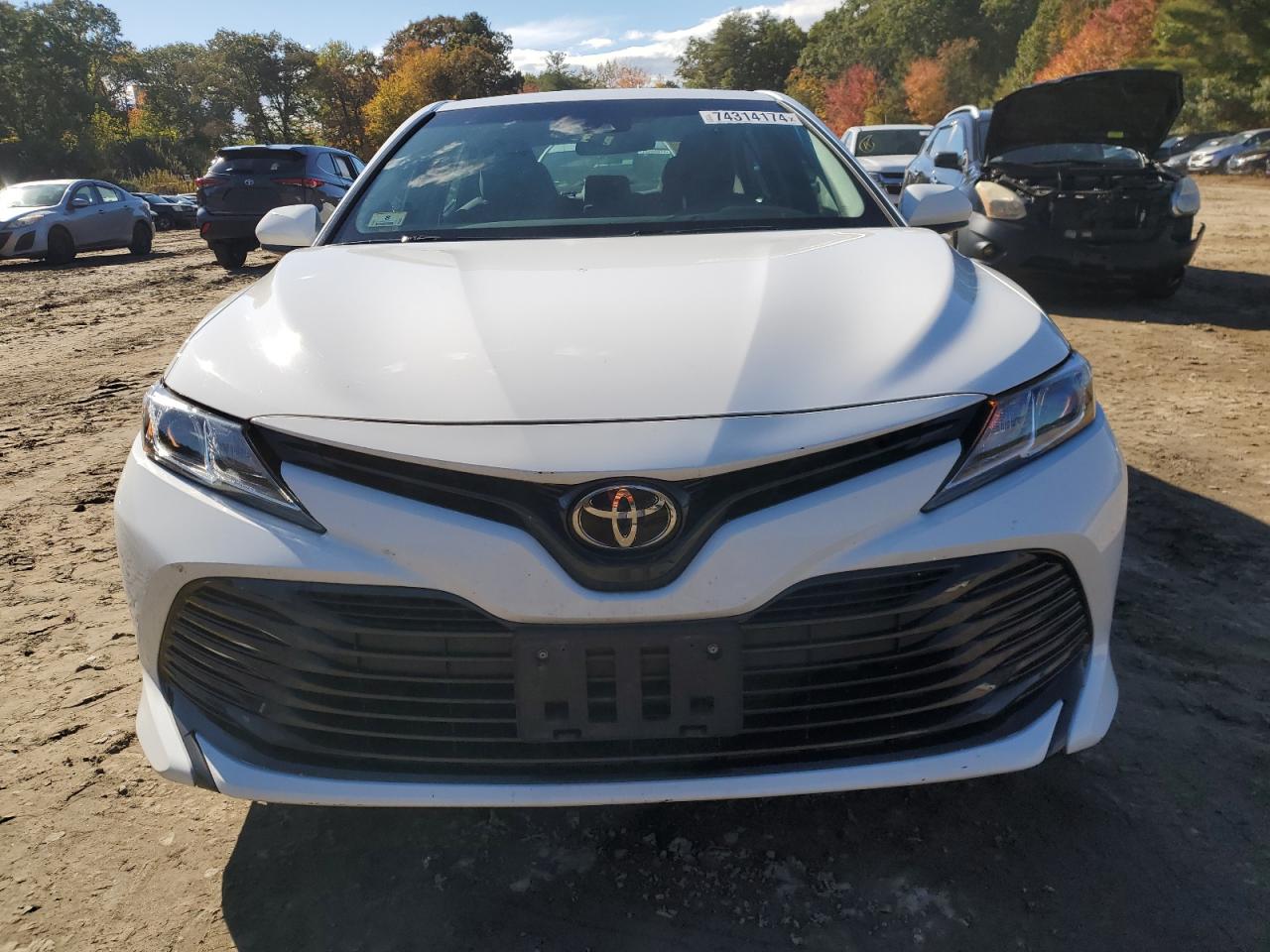 4T1B11HK9JU148543 2018 Toyota Camry L