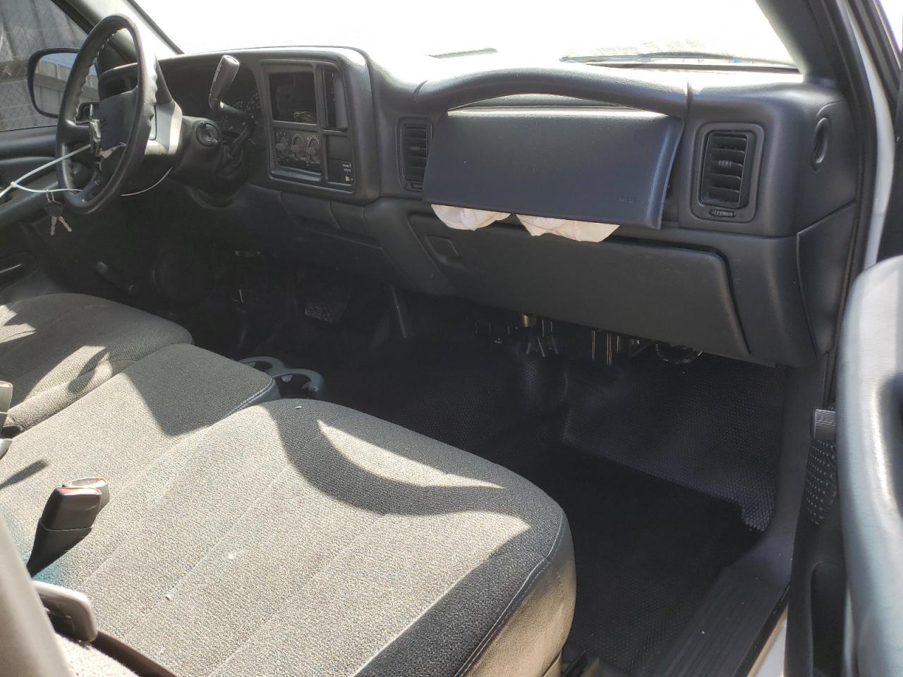 2001 Chevrolet Silverado C1500 VIN: 1GCEC14W91Z153443 Lot: 75467924