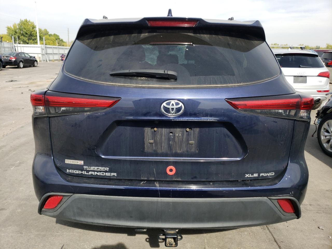 2022 Toyota Highlander Xle VIN: 5TDHZRBH2NS570666 Lot: 75248144