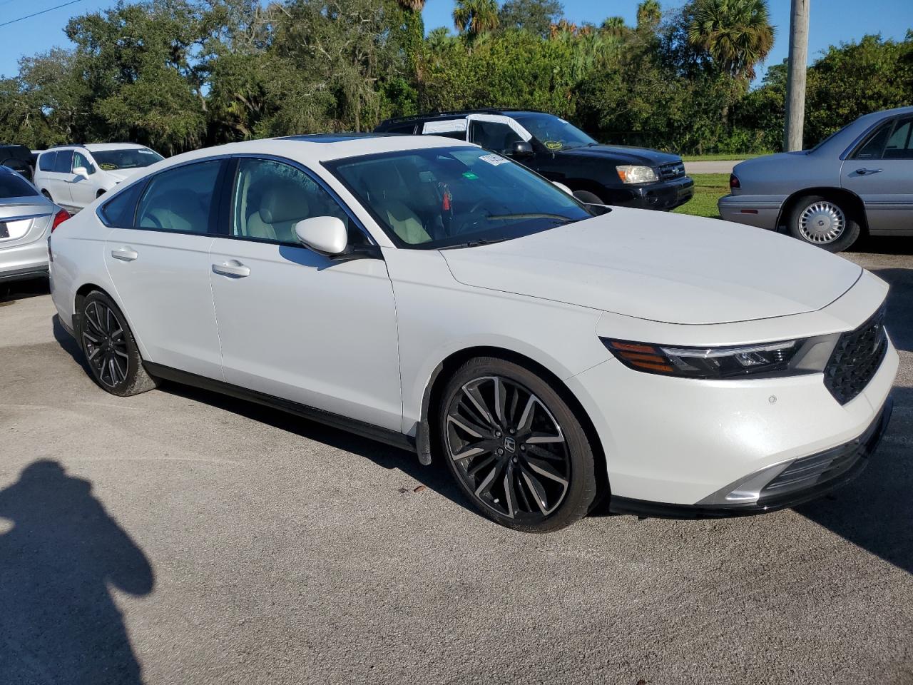 2023 Honda Accord - Image 4