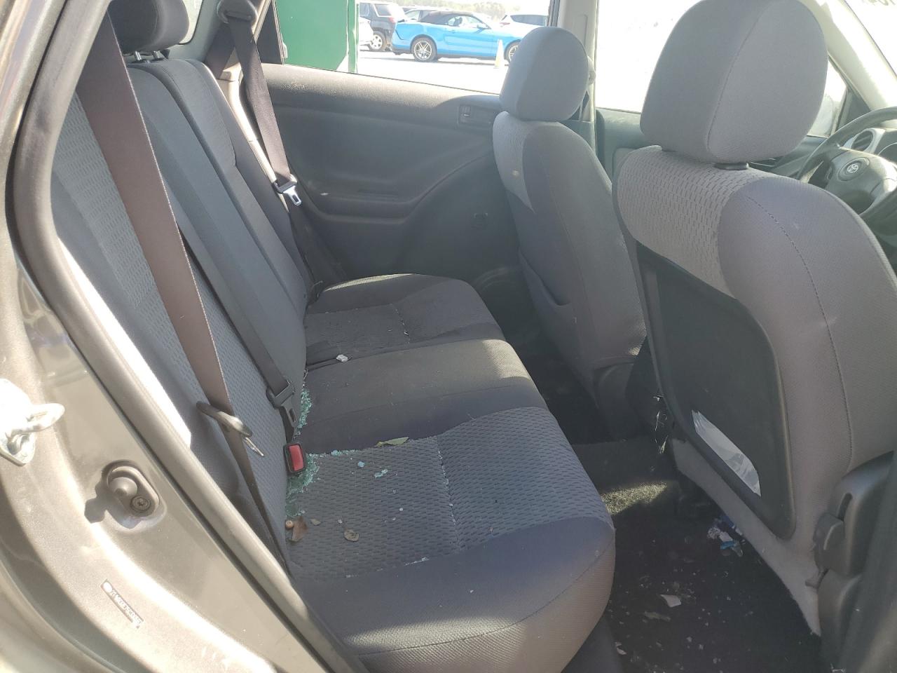 2005 Toyota Corolla Matrix Xr VIN: 2T1KR32E75C330563 Lot: 77485184