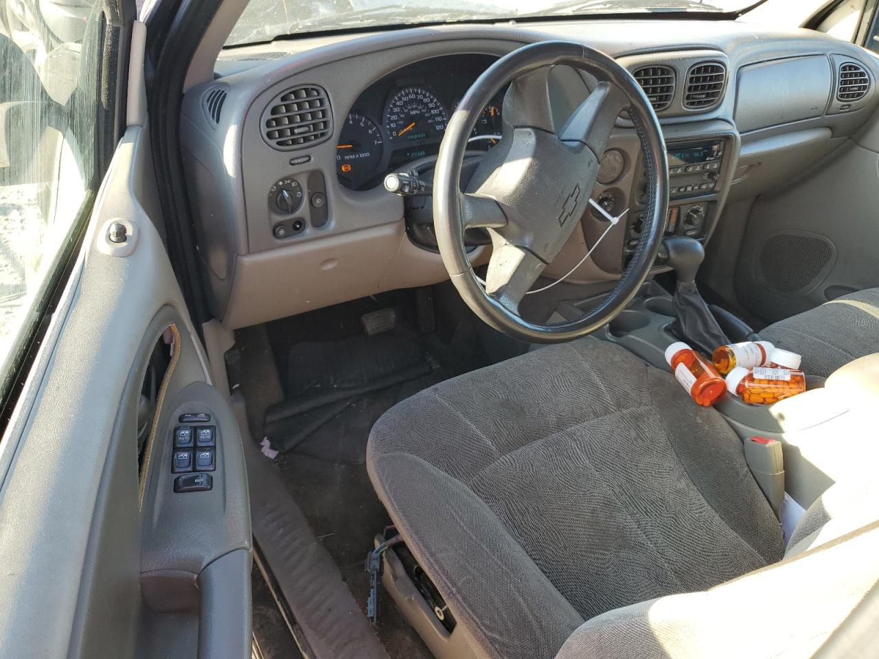 2003 Chevrolet TrailBlazer - Image 8
