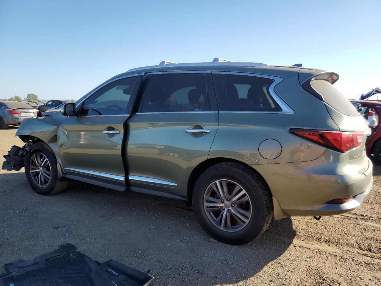 2016 Infiniti QX60 - Image 2
