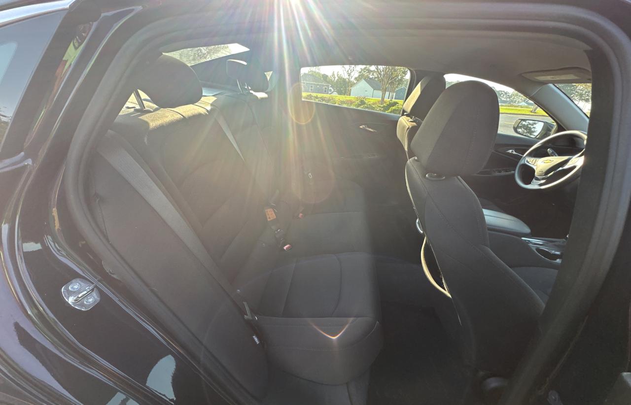2023 Chevrolet Malibu - Image 6