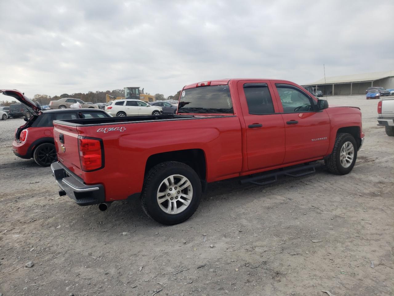 2014 Chevrolet Silverado - Image 3