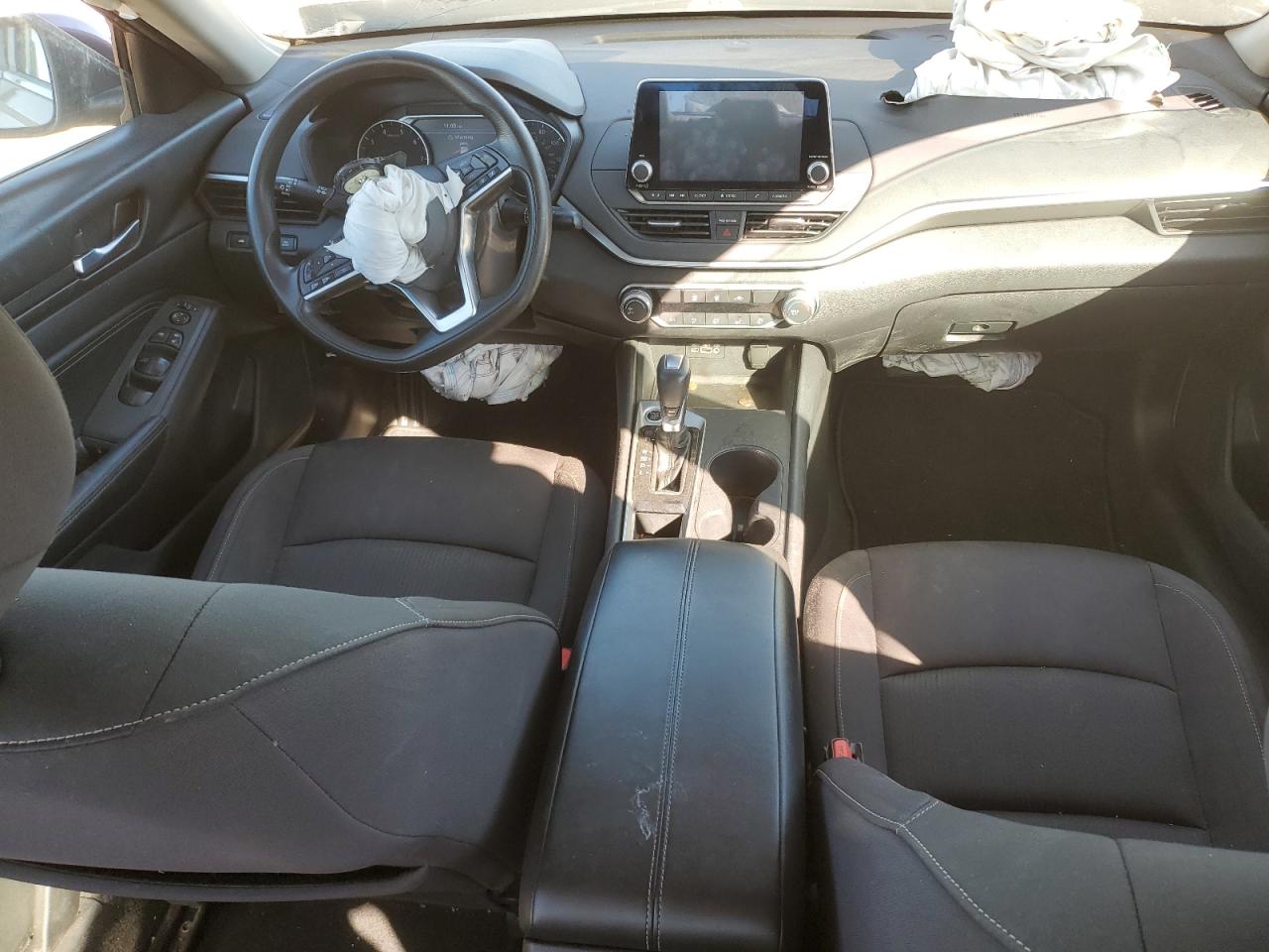 2019 Nissan Altima - Image 8