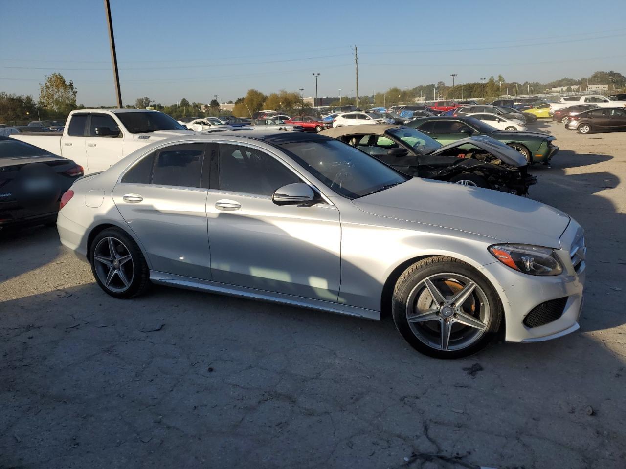 VIN 55SWF4KB7GU134979 2016 MERCEDES-BENZ C-CLASS no.4