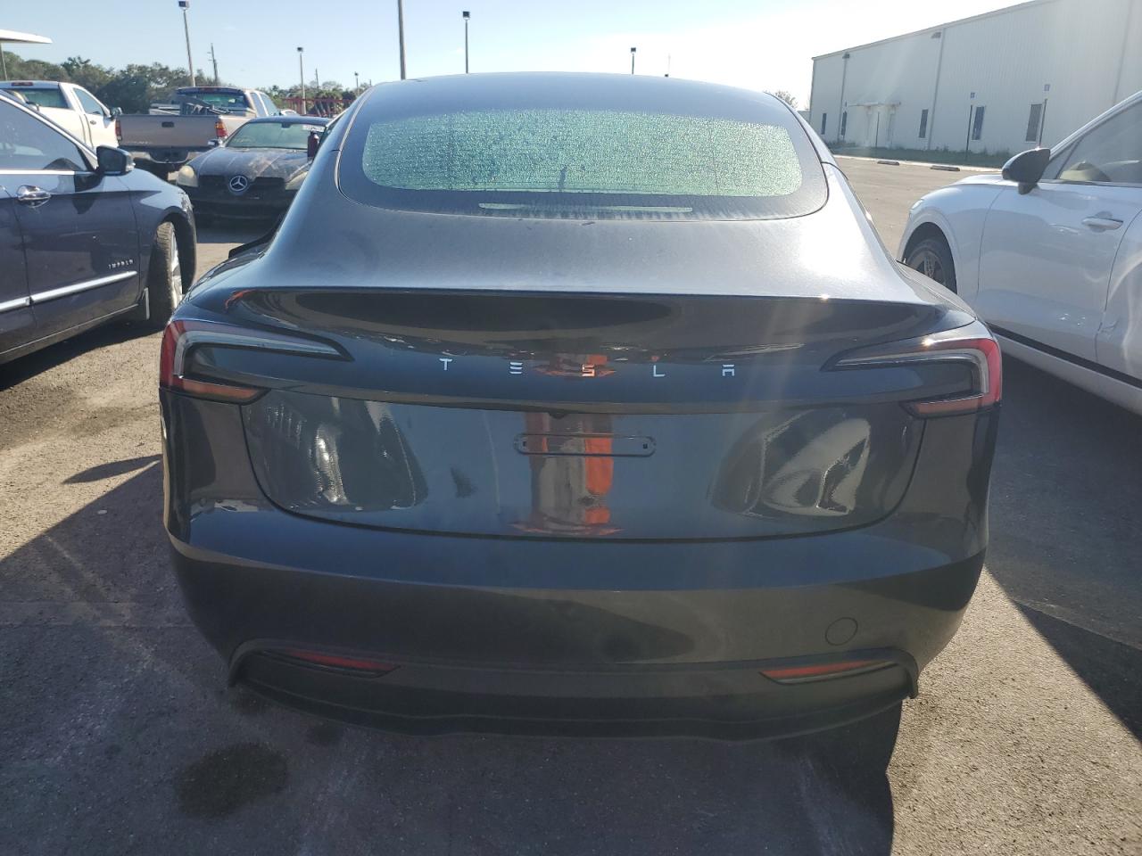 2024 Tesla Model 3 VIN: 5YJ3E1EA3RF757933 Lot: 75057484