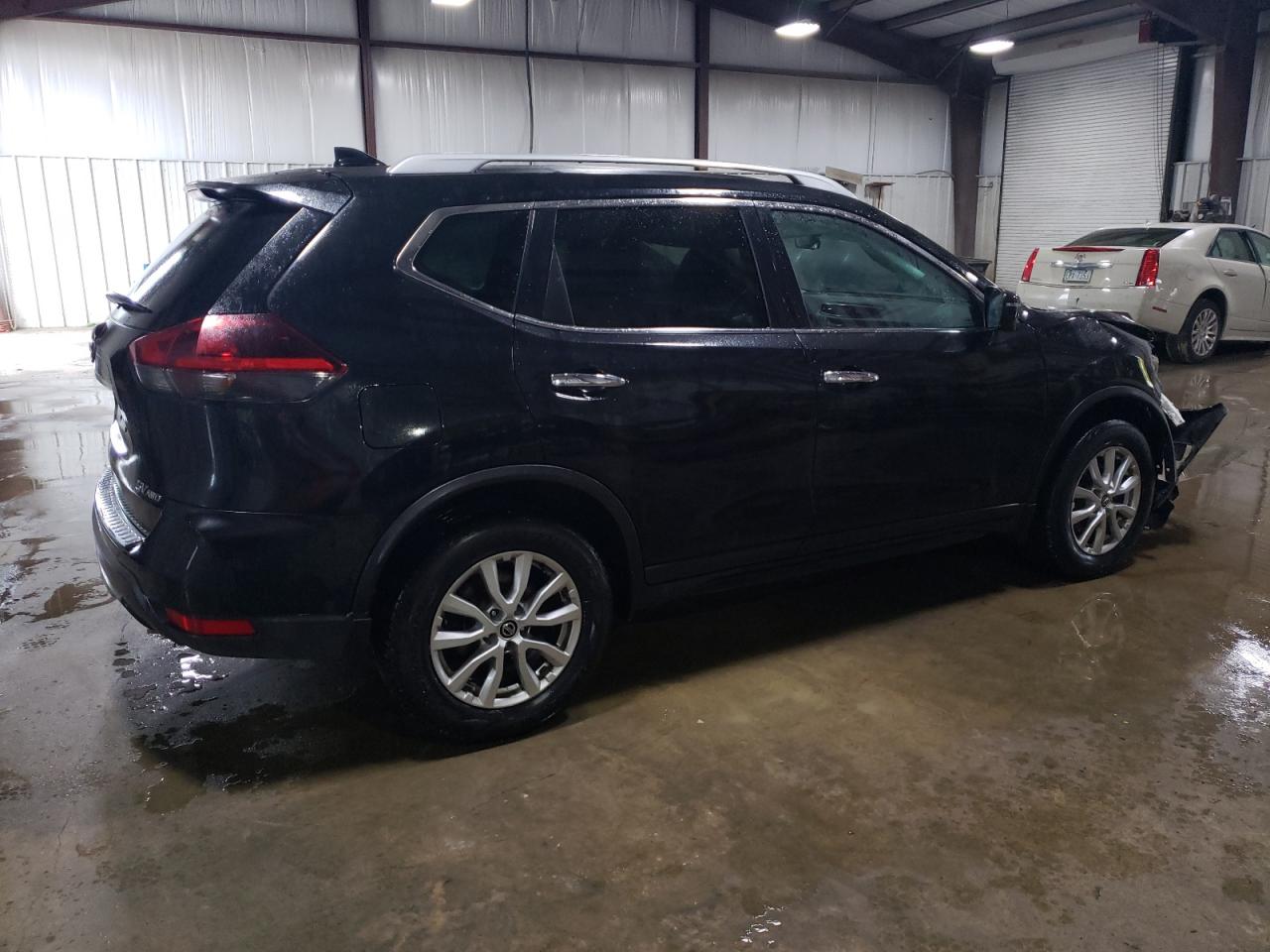 2018 Nissan Rogue - Image 3