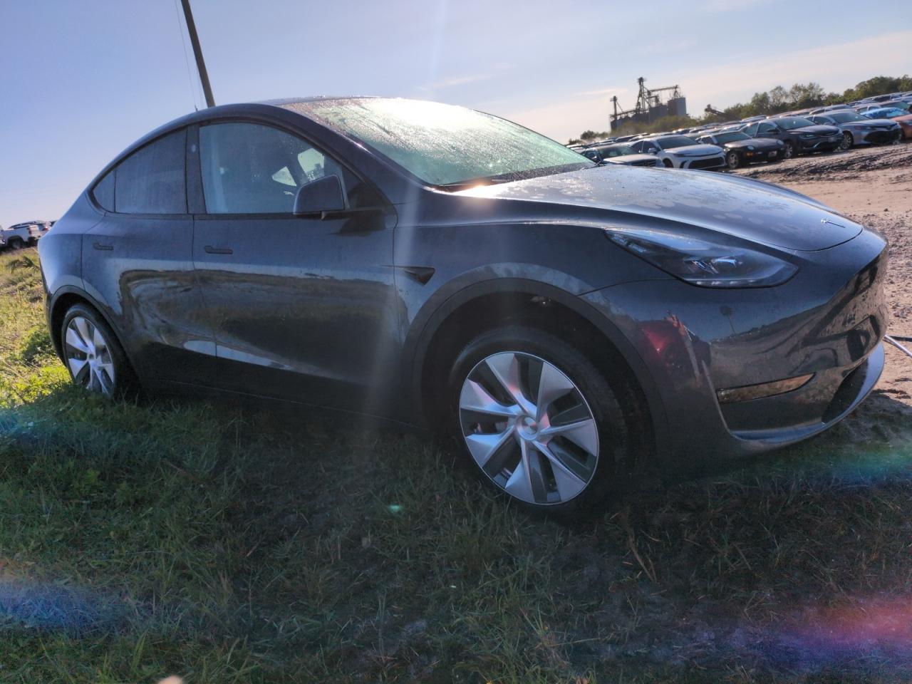 7SAYGDEE4PA192254 2023 Tesla Model Y