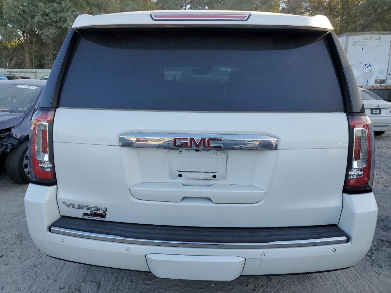 1GKS1CKJ8KR353280 2019 GMC Yukon Denali