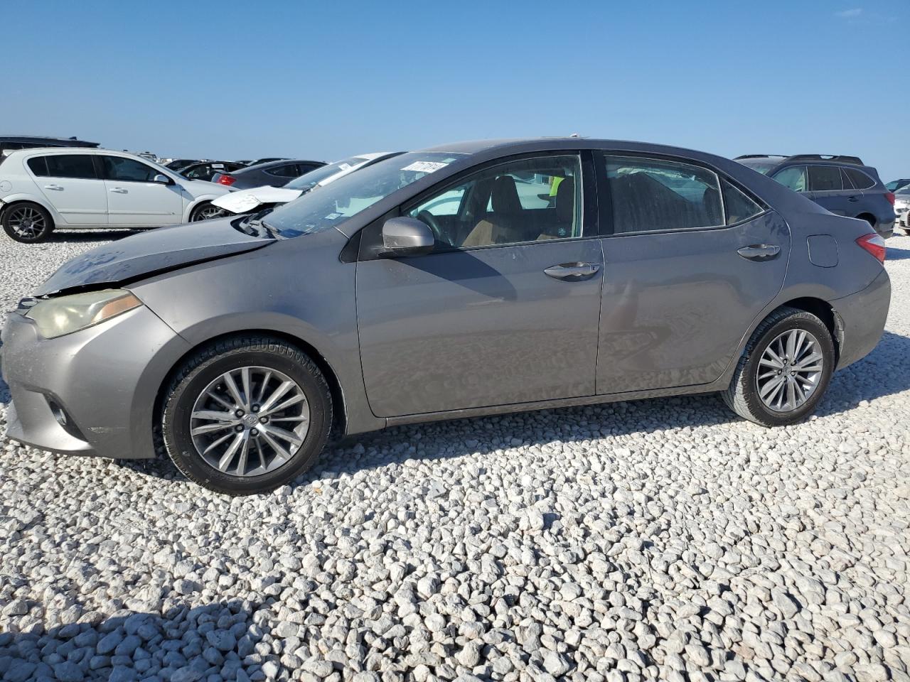 VIN 5YFBURHE7FP220834 2015 TOYOTA COROLLA no.1