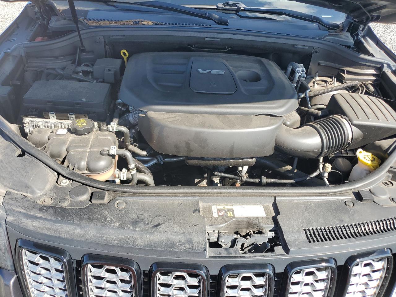 1C4RJEAG3KC646681 2019 Jeep Grand Cherokee Laredo