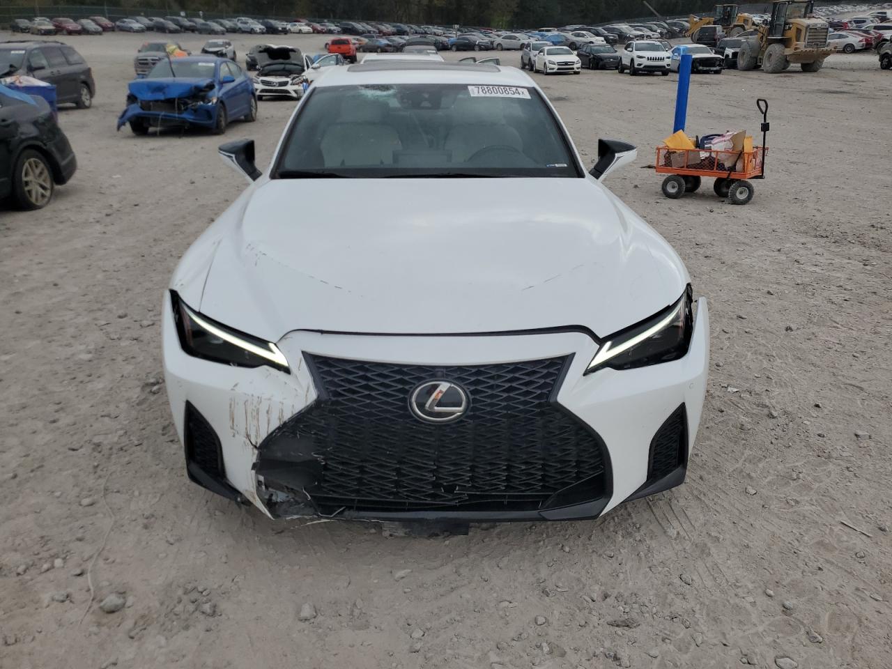 2022 Lexus IS - Image 5
