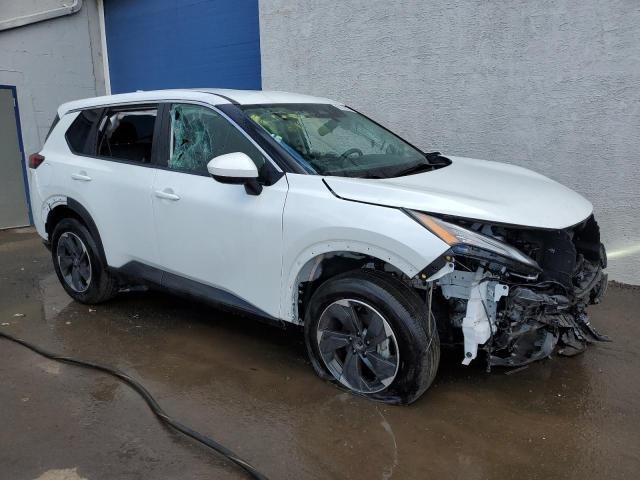  NISSAN ROGUE 2024 White