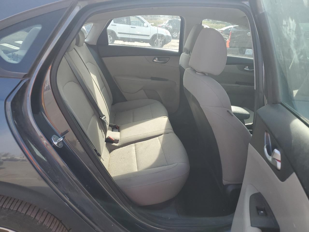 2020 Kia Forte - Image 10