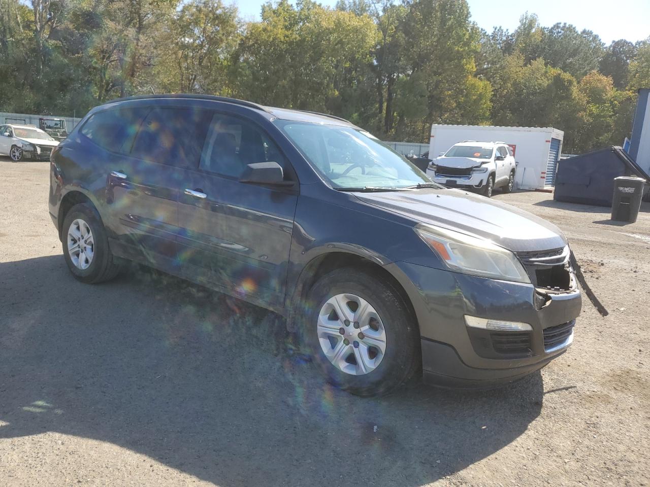 VIN 1GNKRFKD1EJ125521 2014 CHEVROLET TRAVERSE no.4