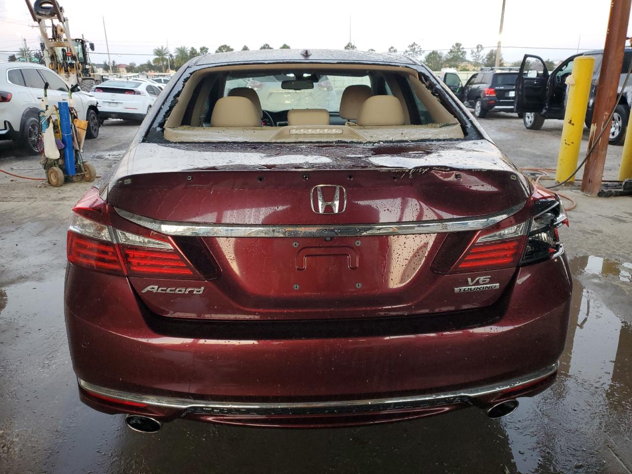 2016 Honda Accord Touring VIN: 1HGCR3F94GA017870 Lot: 76285264