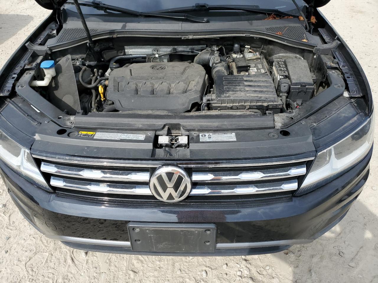 3VV2B7AX3JM204282 2018 Volkswagen Tiguan Se