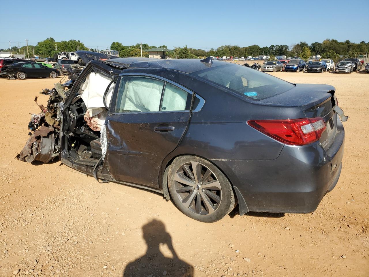 2017 Subaru Legacy - Image 2