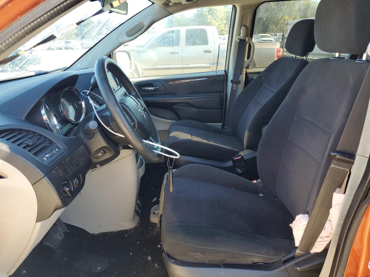 2011 Dodge Caravan - Image 7