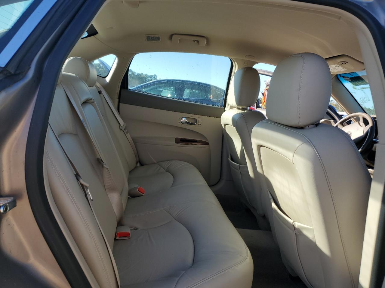 2006 Buick LaCrosse - Image 10