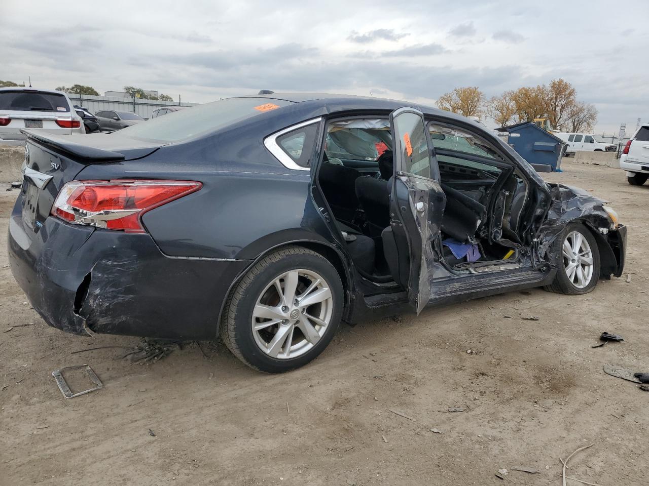 2013 Nissan Altima - Image 3