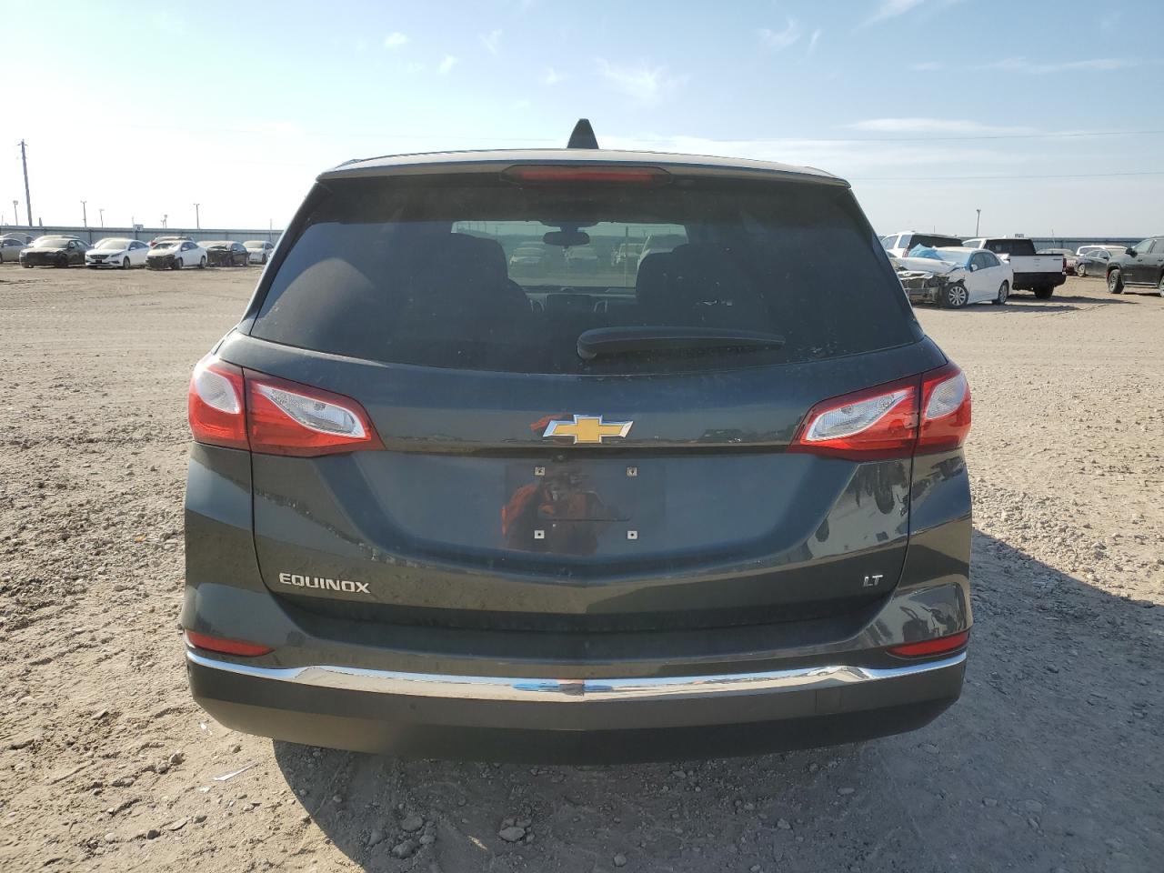 3GNAXJEV3JS505834 2018 Chevrolet Equinox Lt