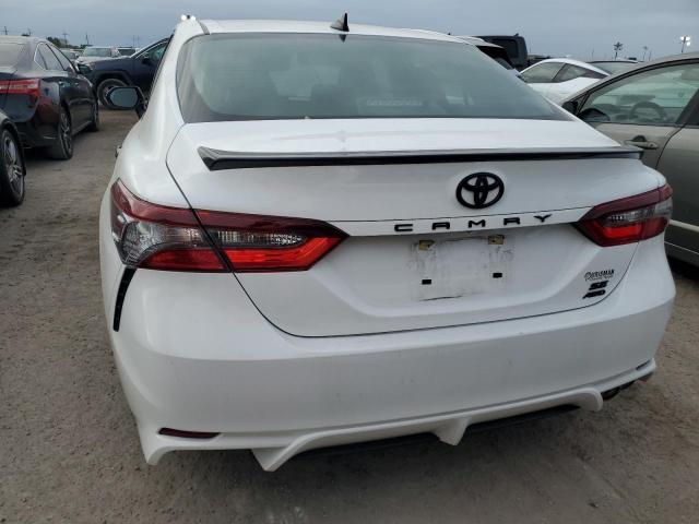  TOYOTA CAMRY 2021 Белы