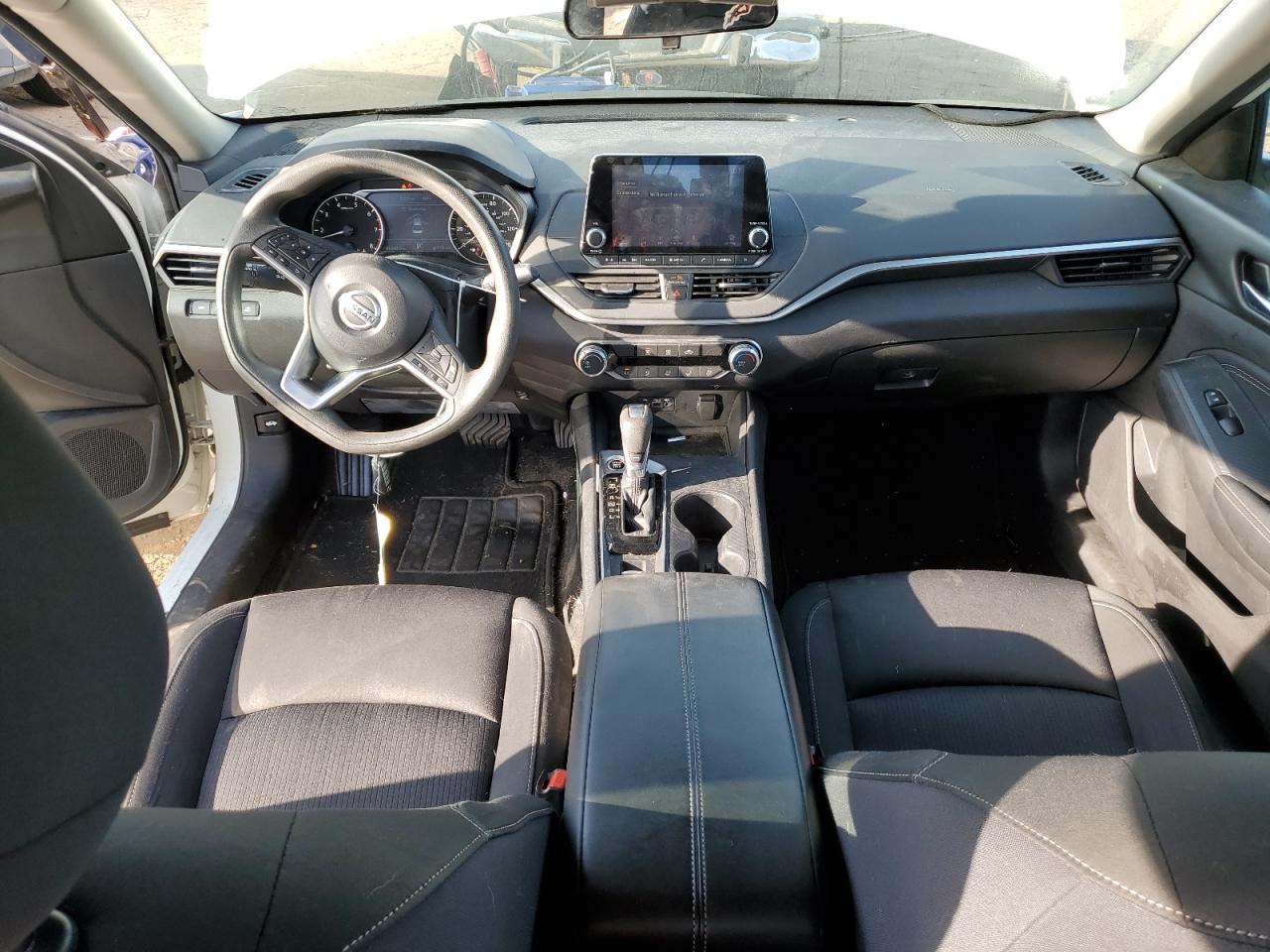 2019 Nissan Altima - Image 8