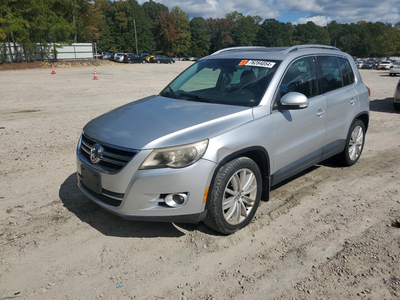 2009 Volkswagen Tiguan - Image 1