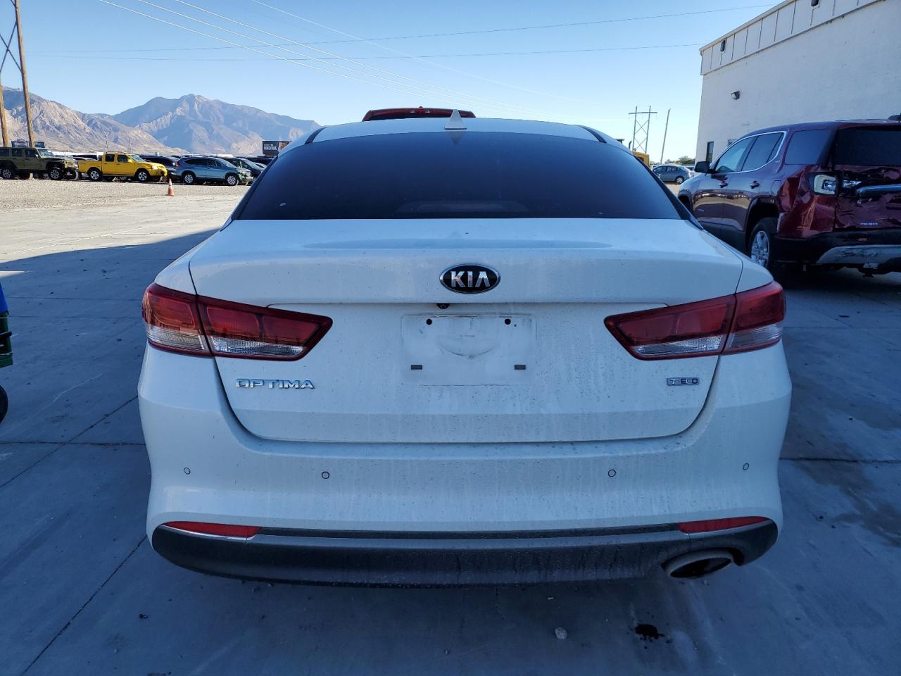 2018 Kia Optima Lx VIN: 5XXGT4L12JG238322 Lot: 77117594