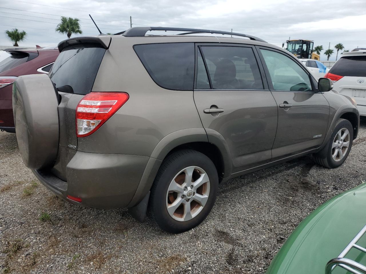 2011 Toyota RAV 4 - Image 3