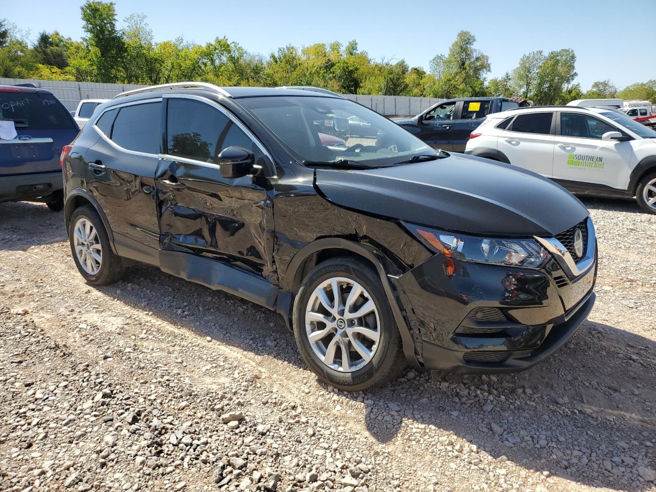 2020 Nissan Rogue - Image 4