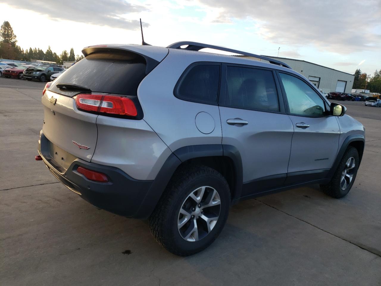 2018 Jeep Cherokee - Image 3
