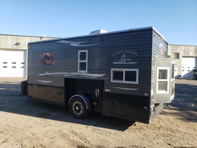 2021 ICE CASTLE FISH HOUSE LAKE OF THE WOODS RV