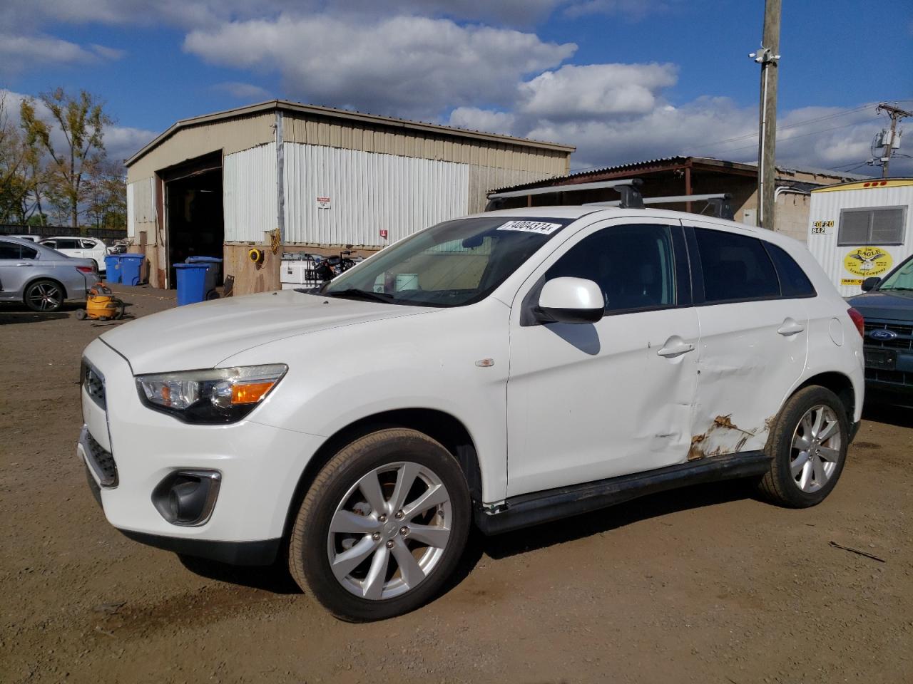 2014 Mitsubishi Outlander - Image 1