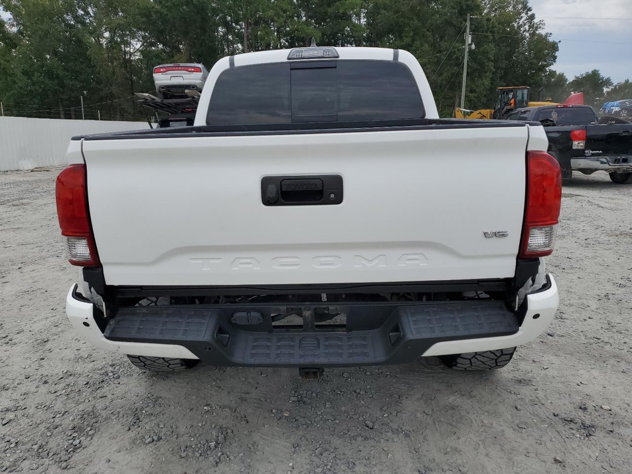 3TMCZ5AN3HM114111 2017 Toyota Tacoma Double Cab