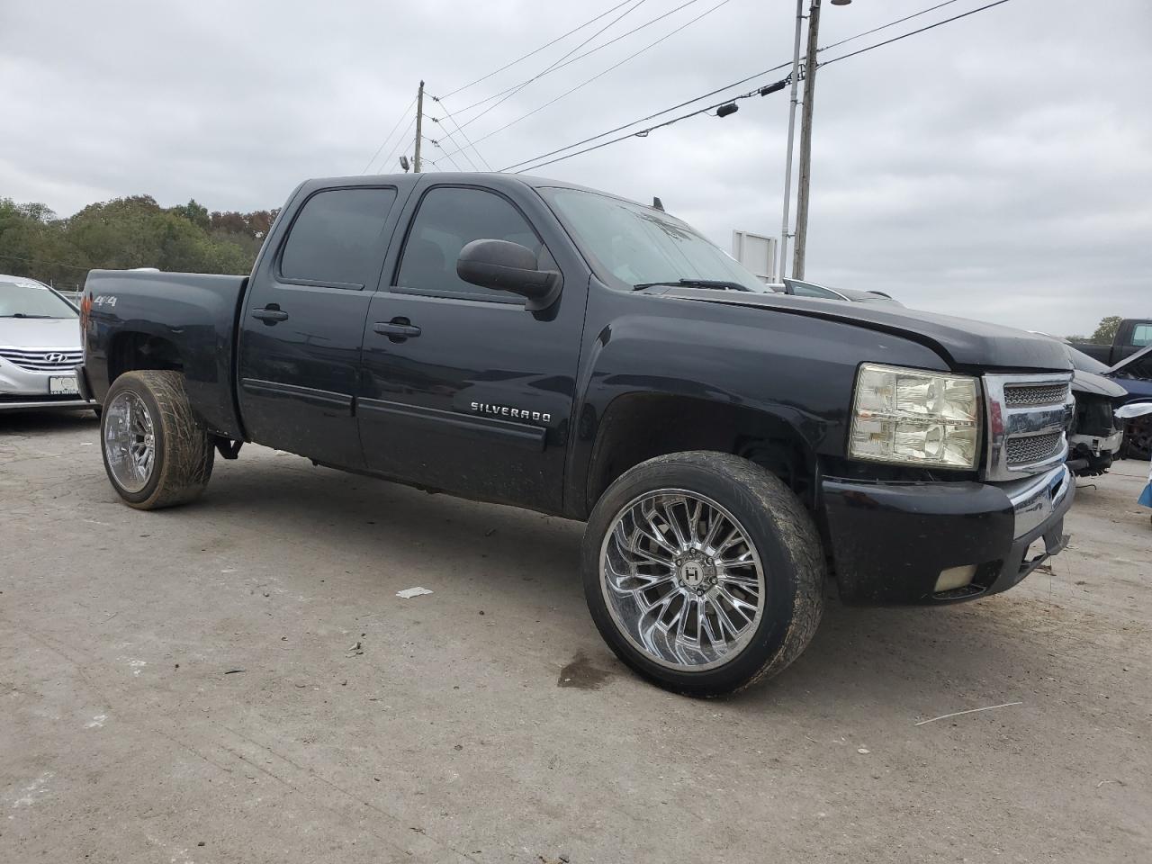 3GCPKSE31BG322622 2011 Chevrolet Silverado K1500 Lt